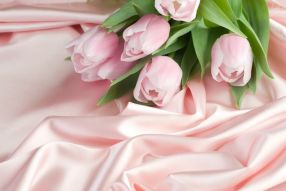 Фреска Розовые тюльпаны с шелком