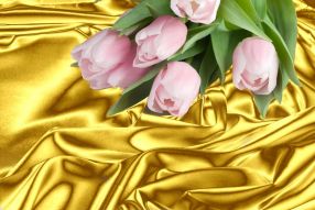 Фреска Тюльпаны на золотом шелке