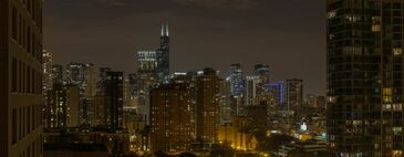 Фреска Чикаго в свете ночных огней